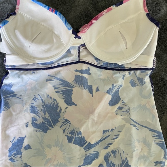 Island Escape push up floral tankini top - Picture 7 of 8